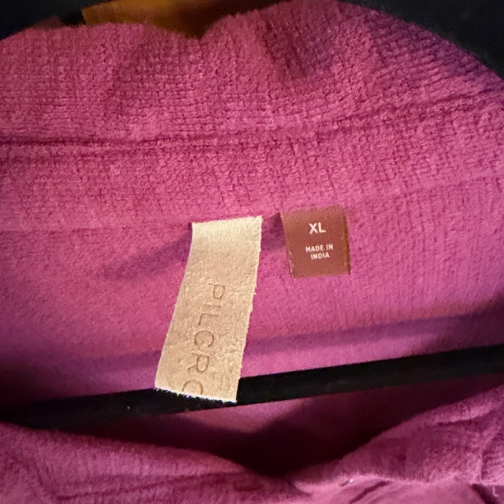Anthropologie Pilcro Puff-Sleeve Blouse in Rasberry - Picture 7 of 9